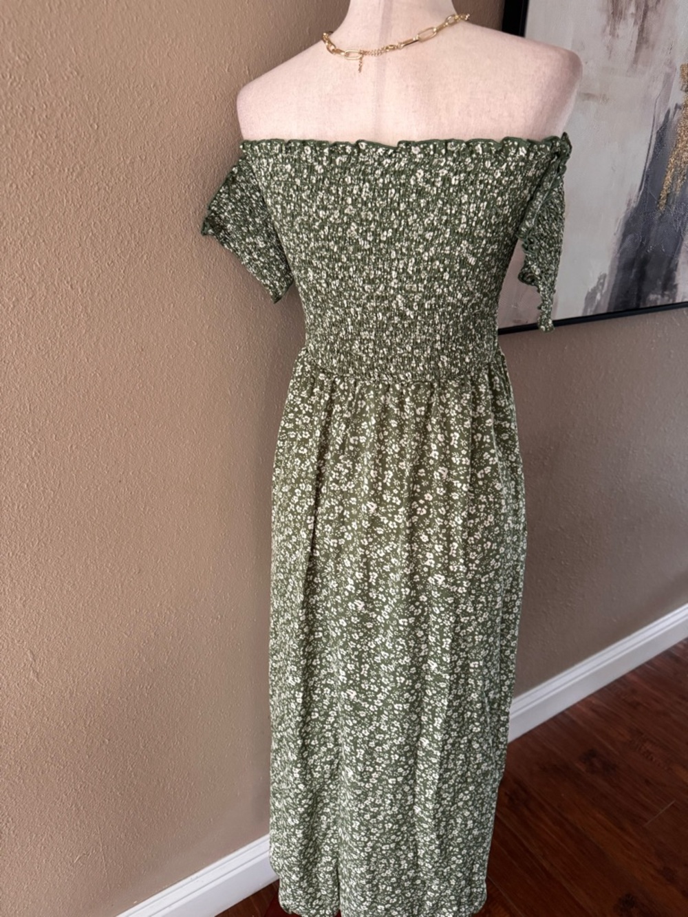 Off-Shoulder Green Floral Midi Dress NWOT - Picture 8 of 8